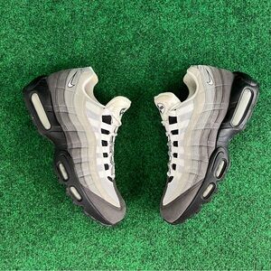Nike Air Max 95 OG Gradient Grey Black White Mens Size 9.5